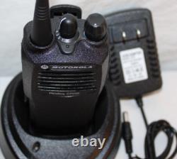 Motorola CP200 UHF 438-470 MHz 4 Channel 4 Watt (Complete Kit) H50RDC9AA1AN