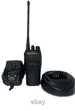 Motorola CP200 UHF 438-470 MHz 4 Channel 4 Watt (Complete Kit) With Charger/Cord