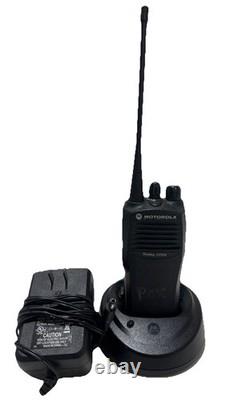 Motorola CP200 UHF 438-470 MHz 4 Channel 4 Watt (Complete Kit) With Charger/Cord