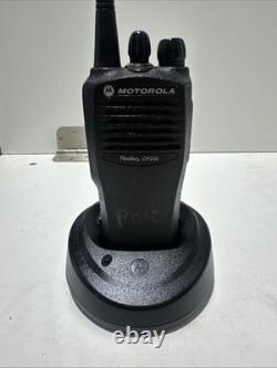 Motorola CP200 UHF 438-470 MHz 4 Channel 4 Watt (Complete Kit) With Charger/Cord