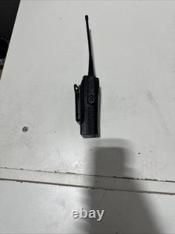 Motorola CP200 UHF 438-470 MHz 4 Channel 4 Watt (Complete Kit) With Charger/Cord