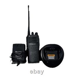 Motorola CP200 UHF 438-470 MHz 4 Channel 4 Watt (Complete Kit) With Charger/Cord