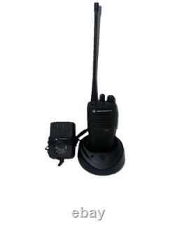 Motorola CP200d 403-470 MHz UHF Two Way Radio AAH01QDC9JC2AN (INV03- BINB001A)