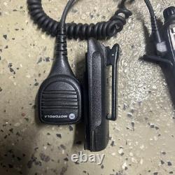 Motorola CP200d, Model # AAH01QDC9JC2AN, 16 CH, ANALOG, UHF, 403-470 MHz, PROG