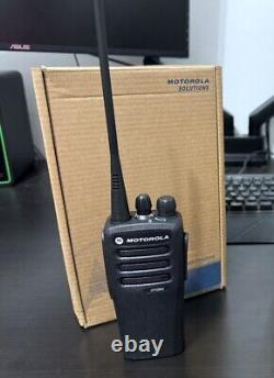 Motorola CP200d UHF 403-470 MHz 4W ND Two-Way Radio (AAH01QDC9JA2AN)