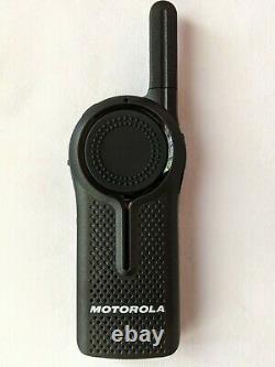 Motorola DLR1020 900 MHz Digital Business Two Way Radio