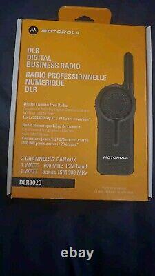 Motorola DLR1020 Two-Way Digital Business Radio 2 Channels 1 Watt