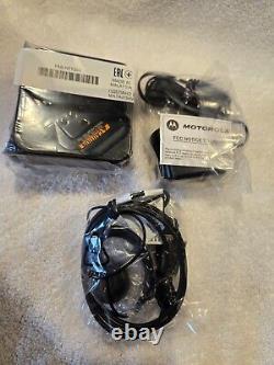 Motorola DLR1060 6-Channel Two Way Digital Business Radio with Extra's