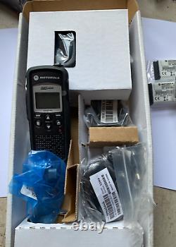 Motorola DTR2450 2400 MHZ Two way Radio Frequentie hopping super privacy com