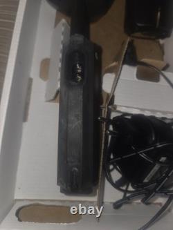 Motorola DTR600 Digital 2 Way Radio / Includes Case/Antenna/Battery/Charger