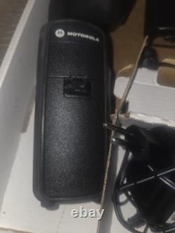 Motorola DTR600 Digital 2 Way Radio / Includes Case/Antenna/Battery/Charger