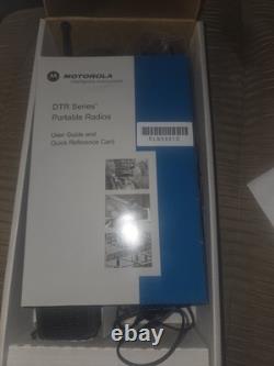 Motorola DTR600 Digital 2 Way Radio / Includes Case/Antenna/Battery/Charger