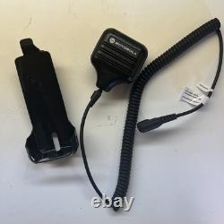 Motorola DTR650 900MHz Digital Radios Lot of 4 w Chargers RPN4035A Dock Mic