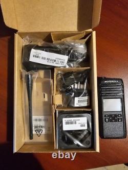 Motorola DTR700 50 Channel 900 MHz Two Way Radio Walkie (Comes with orig box)