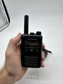 Motorola EVX-S24 Portable Two-Way Radio Charger Included. Cs