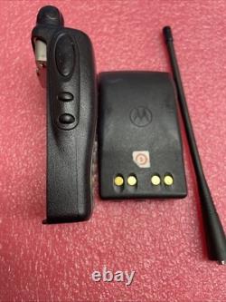 Motorola EX600XLS VHF Portable Two-Way Radio AAH38kDH9DU6AN W BATTERY