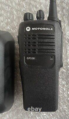Motorola GP328 450-527MHz UHF Two-Way Radio AZH25SDC9AA2 4-Channel