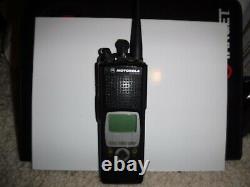 Motorola H18UCF9PW6AN 800MHz Two Way Radio