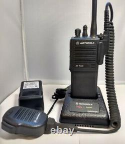 Motorola HT1000 H01KDC9AA3DN VHF 136-174MHz Police Fire EMS Two-Way Radio