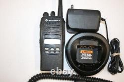 Motorola HT1250 136-174MHz VHF Radio WithChrgr, Mic', Antenna, Batt' AAH25KDF9AA5AN