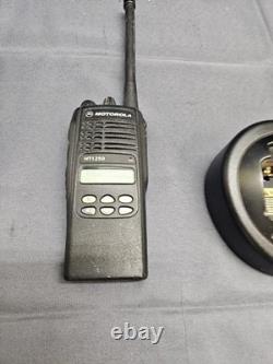 Motorola HT1250 136-174 MHz VHF Two Way Radio with Charger AAH25KDF9AA5AN