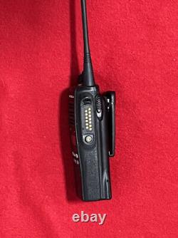 Motorola HT1250 403-470MHz UHF 4W Two Way Radio AAH25RDF9AA5AN With New Battery