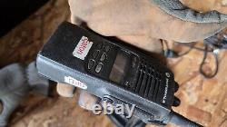 Motorola HT1250 AAH258DF9AA5AN Two-Way Radio VHF with Charger