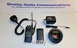Motorola HT1250 LS+ 403-470 MHz UHF Two Way Radio w Charger AAH25RDH9DP7AN