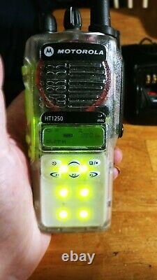 Motorola HT1250 LS+ VHF Two Way Radio AAH25KDF9DP5AN WithBatt