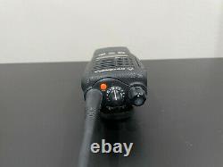 Motorola HT1250 UHF 128Ch 4W Two-Way Radio AAH25SDF9AA5AN