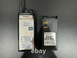 Motorola HT1250 UHF 128Ch 4W Two-Way Radio AAH25SDF9AA5AN