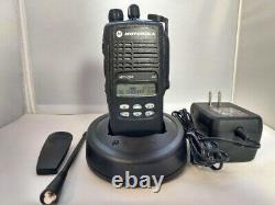 Motorola HT1250 UHF 403-470MHz 128CH 5W MDC 1200 Two-Way Radio AAH25RDF9AA5AN