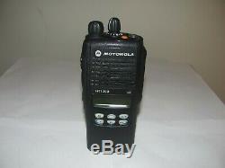 Motorola HT1250 UHF 450-512MHz Two Way Radio AAH25SDF9AA5AN with Charger