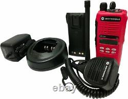 Motorola HT1250 VHF Narrow Band Two Way Radio 136-174 MHz MDC AAH25KDF9AA5AN