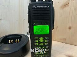 Motorola HT1550XLS UHF With FPP Charger and Battery 403-470mHz Two-Way Radio