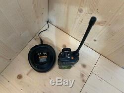 Motorola HT1550XLS UHF With FPP Charger and Battery 403-470mHz Two-Way Radio