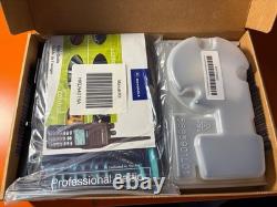 Motorola HT1550 XLS (AAH25RDN9DU8AN) 403-470mhz UHF Radio