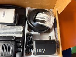 Motorola HT1550 XLS (AAH25RDN9DU8AN) 403-470mhz UHF Radio