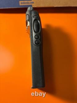 Motorola HT1550 XLS (AAH25RDN9DU8AN) 403-470mhz UHF Radio Motorola HT1550 XLS (AAH25RDN9DU8AN) 403-470mhz UHF Radio