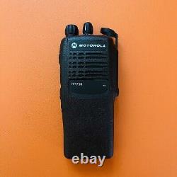 Motorola HT750 Portable Two-Way Radio Low Band (35-50 MHz) Public Safety Scanner