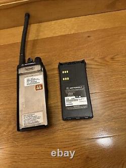 Motorola HT750 VHF Handheld Two Way Radio With Charging Base