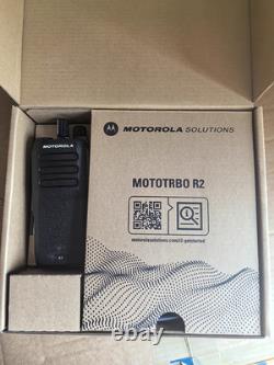 Motorola MOTOTRBO R2 Portable Two-Way Radio UHF 400-480MHz IP55 AAH11YDC9JA2AN