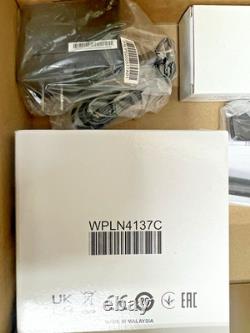 Motorola MOTOTRBO R2 Portable Two-Way Radio UHF 400-480MHz IP55 AAH11YDC9JA2AN