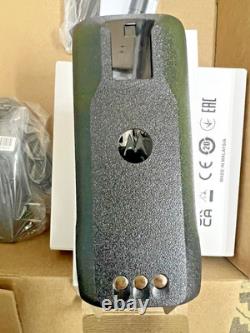 Motorola MOTOTRBO R2 Portable Two-Way Radio UHF 400-480MHz IP55 AAH11YDC9JA2AN