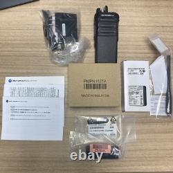 Motorola MOTOTRBO R7 Two-Way Digital Radio VHF 136-174 MHz AAH06JDC9RA1AN 5W NKP