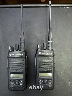 Motorola MOTOTRBO XPR3500e Two Way Radio 2 Radios 1 Charger