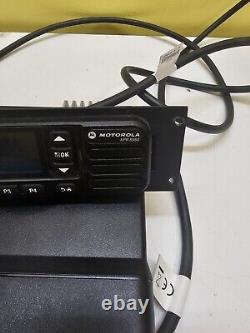 Motorola MOTOTRBO XPR5550 403-470 MHz UHF REMOTE HEAD Two Way Radio w Mic