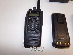 Motorola MOTOTRBO XPR6550 136-174 MHz VHF Two Way Radio w Charger AAH55JDH9LA1AN
