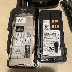 Motorola MOTOTRBO XPR7380 800 / 900 MHz Two Way Radio w Connect Plus & Charger