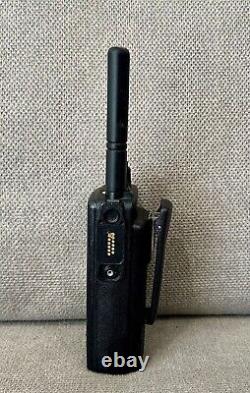 Motorola MOTOTRBO XPR7550 UHF 1000 Channel Digital Portable Radio with Battery